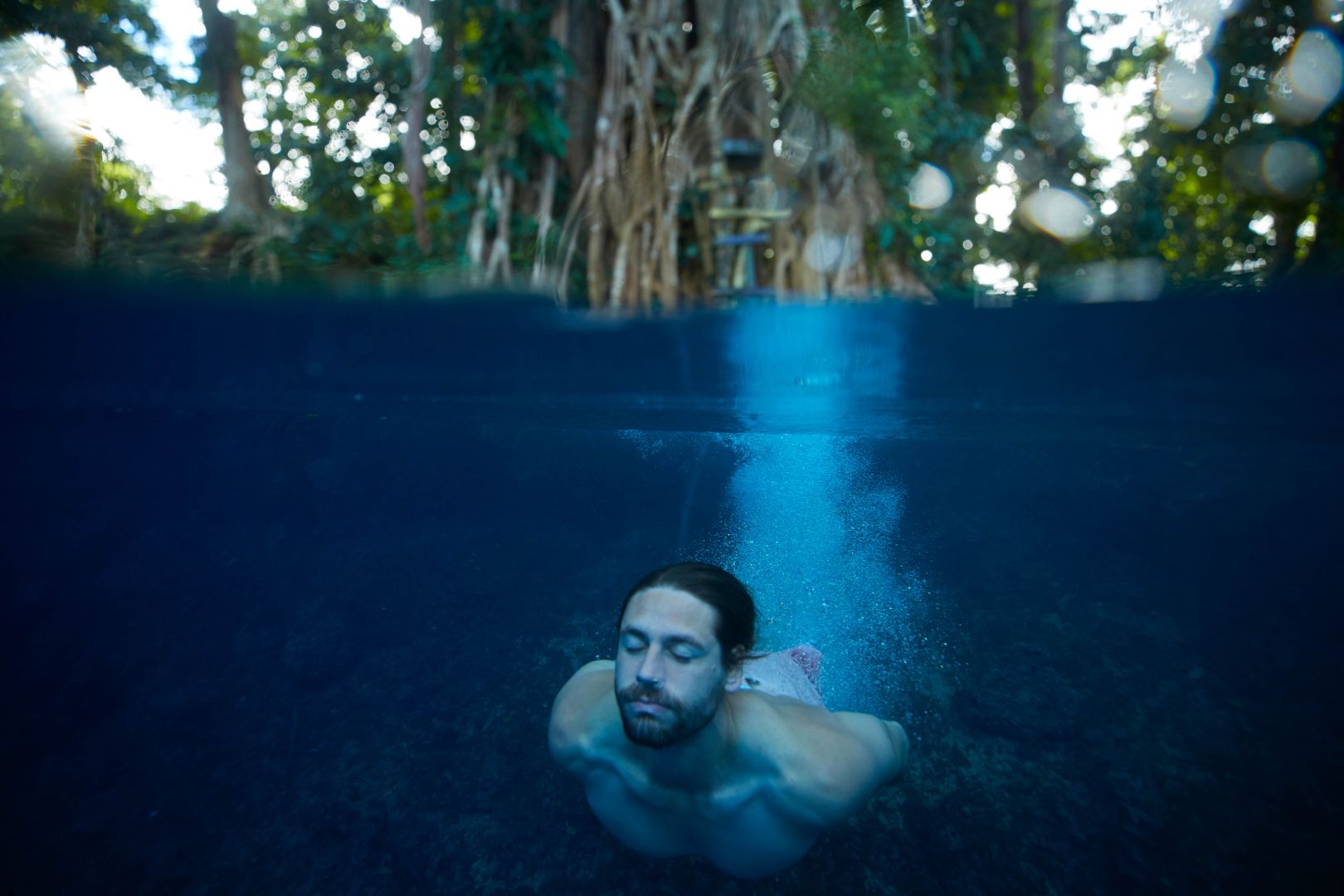 Visit Matevulu Blue Hole