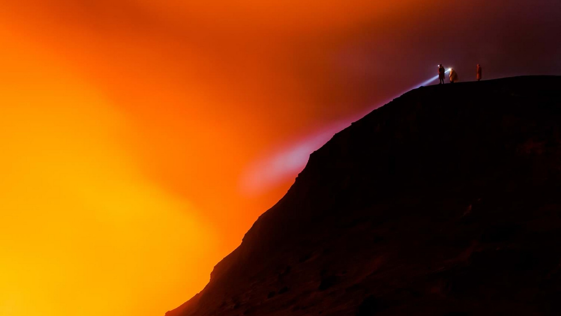 Mt Yasur at night