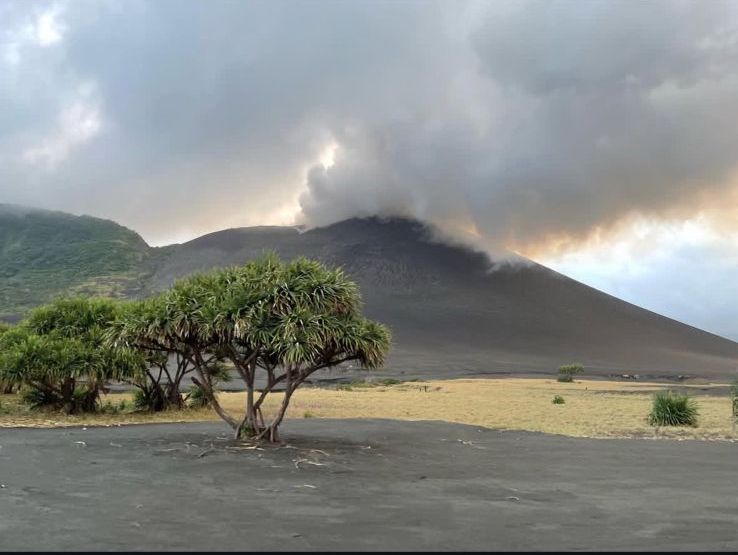 Sunrise Volcan tour